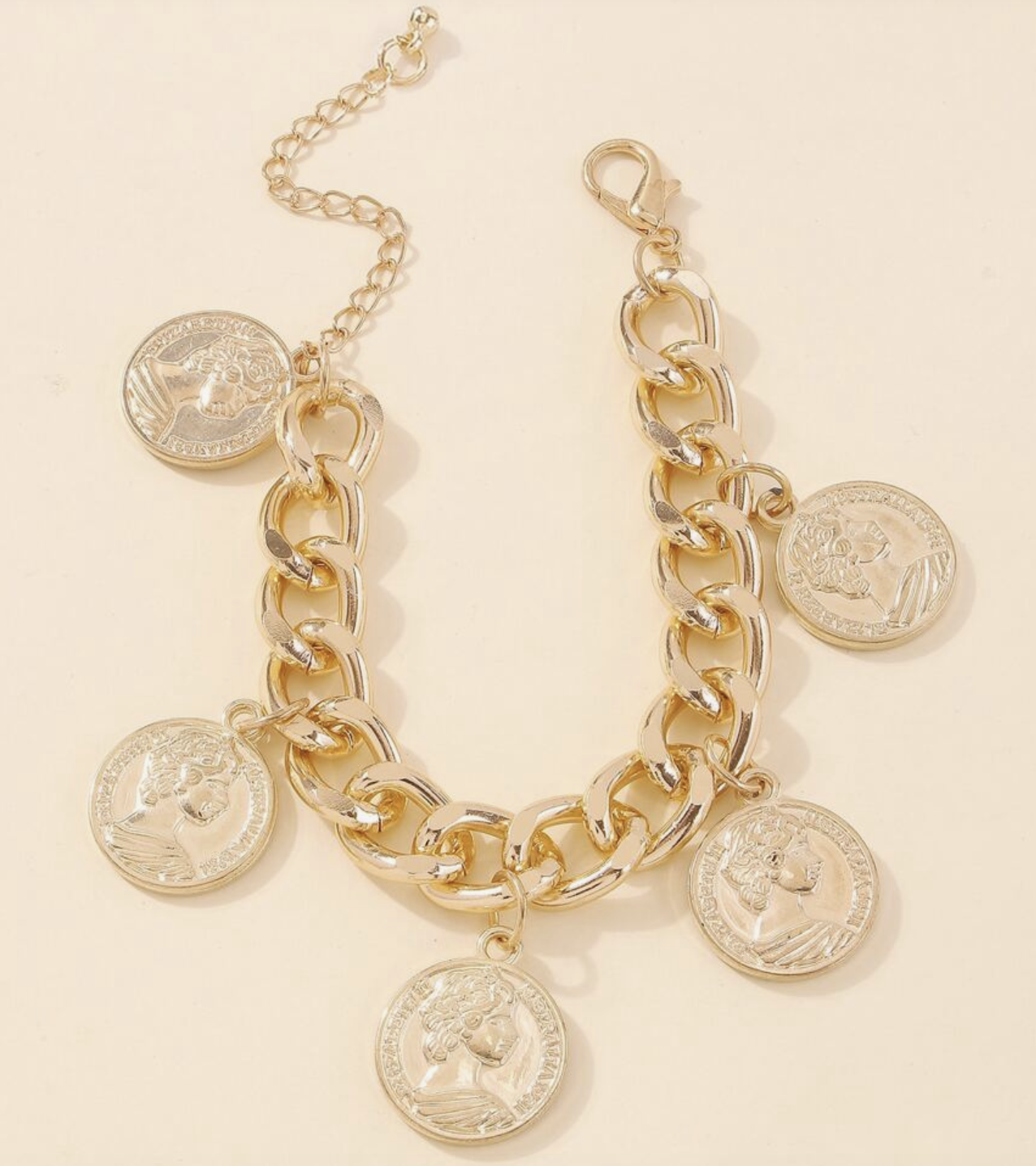Pulseira estilo correntaria com berloques de moedas - Imagem 2