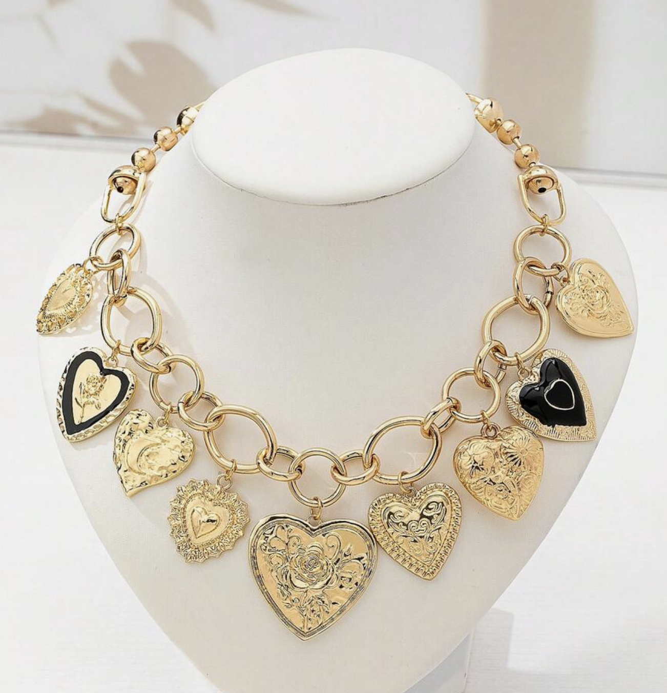 Colar Max Berloques Dourado - Imagem 2